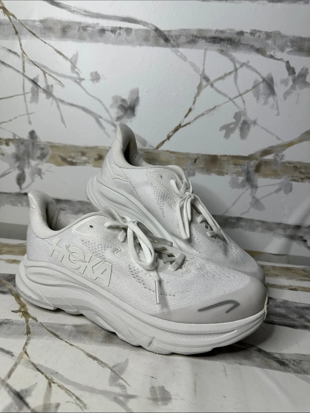 Hoka One One Clifton 10 youth